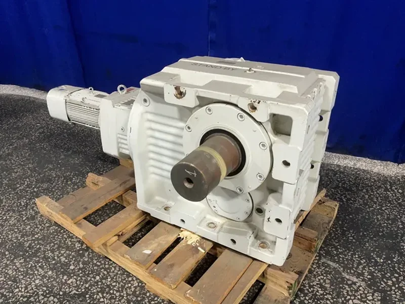 SEW-EURODRIVE 7.5 HP GEAR DRIVE
