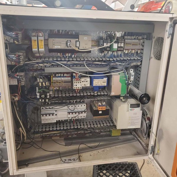 Ilapak VT 1000 Vegatronic 500 VFFS Bagger Only, 2004 – Includes Spare Wear Parts