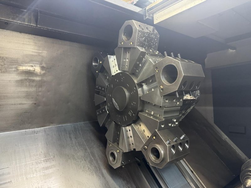 Doosan Puma 480 CNC Lathe, 2012 – 6.5″ Bar Cap, 24″ Chuck, Tool Setter