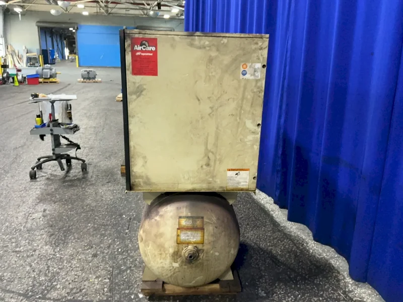 INGEROLL RAND 125 PSI AIR COMPRESSOR  -  UP6-15CTAS-125 W/