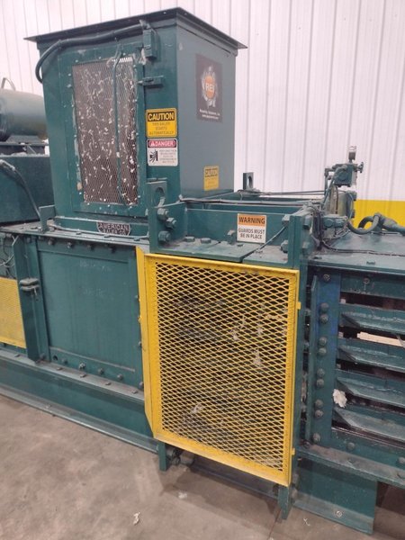 24" X 36" X 96" LONG AMERICAN MODEL #10447 HYDRAULIC HORIZONTAL BALER: YOBRO #24745