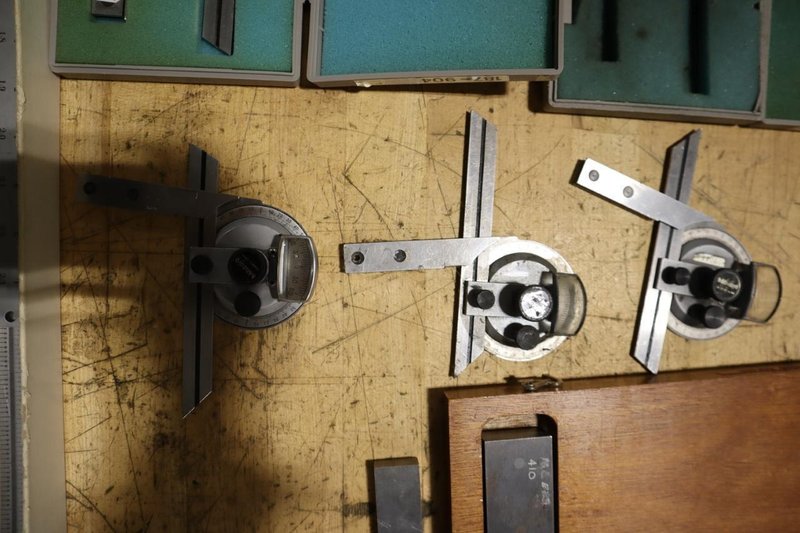 Mitutoyo Protractors, Starrett Square, Straight Edge Scales- Auction Item