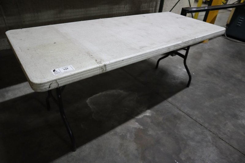 Plastic Table, Metal Folding Legs: - Auction Item