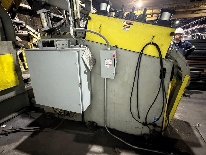 10,000 LB X 18" X .165" CHS SERVO FEEDLINE. STOCK #0773726