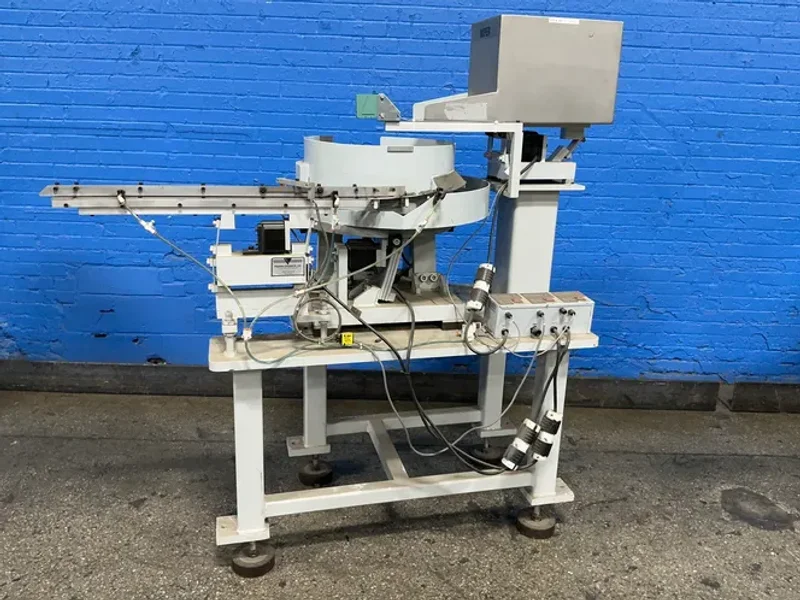 FEEDING CONCEPTS INC 18” VIBRATORY BOWL FEEDER   -  FC-12-9739