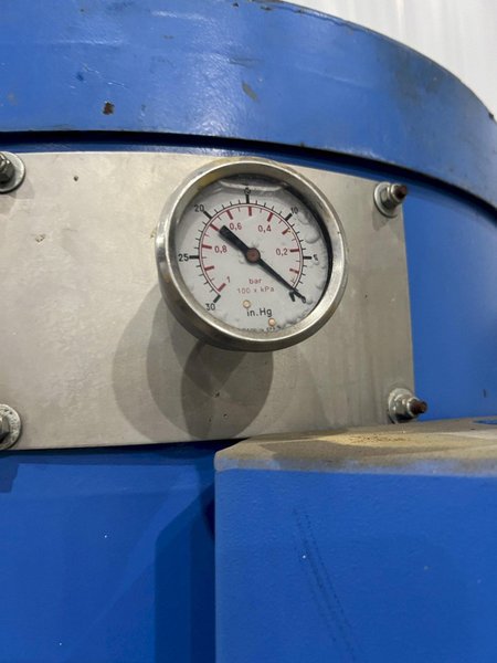 20 HP VAC-U-MAX MODEL #1500FV PORTABLE VACUUM DUST COLLECTOR: STOCK #20581