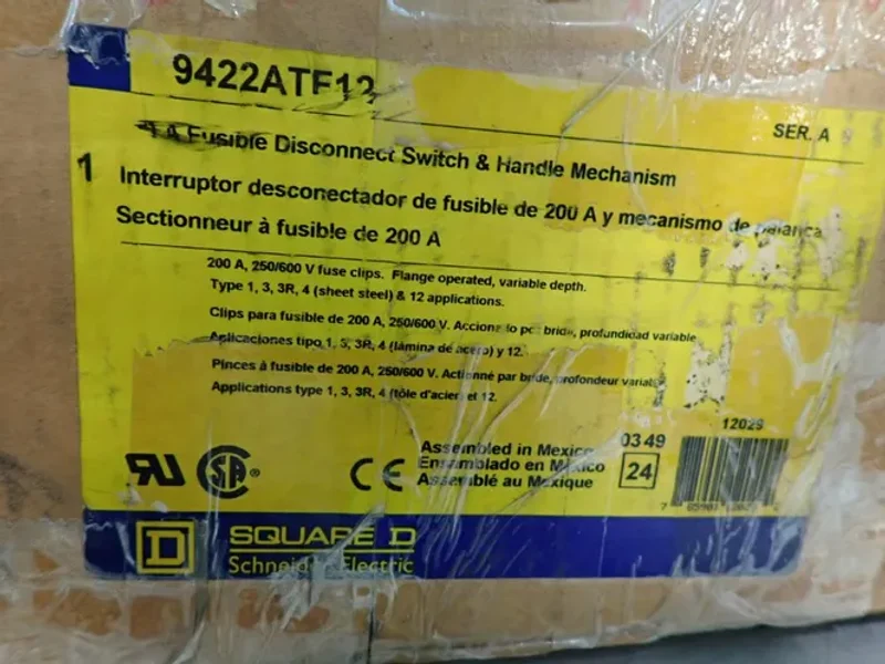 SQUARE D FUSIBLE DISCONNECT SWITCH &amp; HANDLE   -  9422ATF13