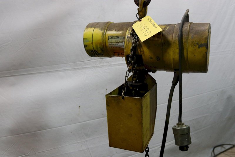 1/4 TON BUDGIT ELECTRIC POWERED CHAIN HOIST : STOCK #11990