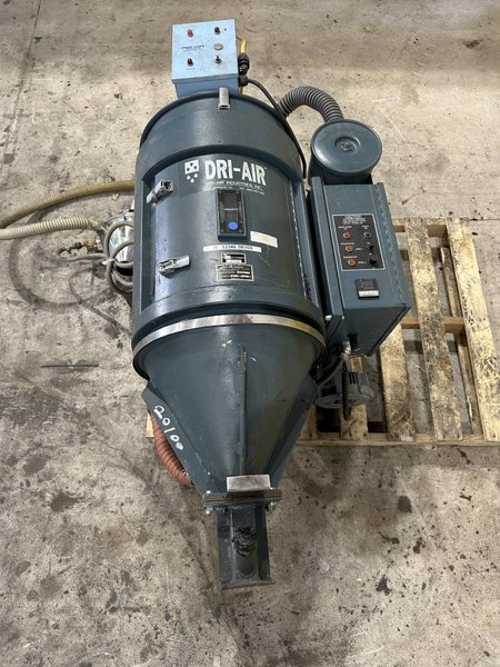 100 LB DRI-AIR INDUSTRIES MODEL #RH100 DRYER HOPPER: STOCK #20100
