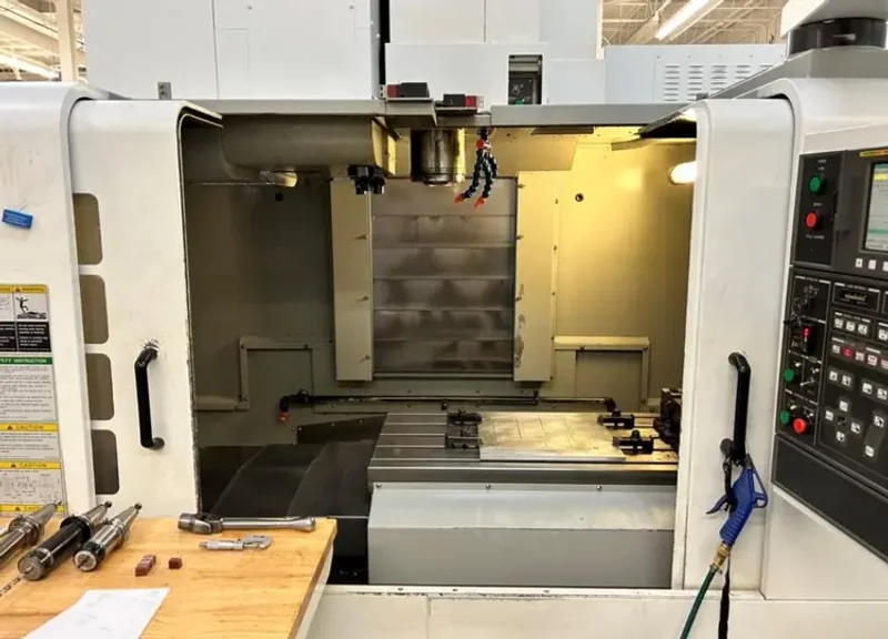 2015 HYUNDAI WIA VX-500 | Machining Centers, Vertical