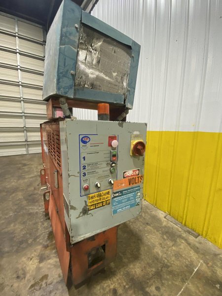 25 HP CP MFG "CAN-DENSOR 600" HYDRAULIC METAL HORIZONTAL BALER: STOCK #16681