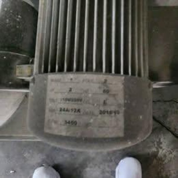 2003 Haas Super VF-4SS CNC Mill – Tooling &amp; Kurt Vises