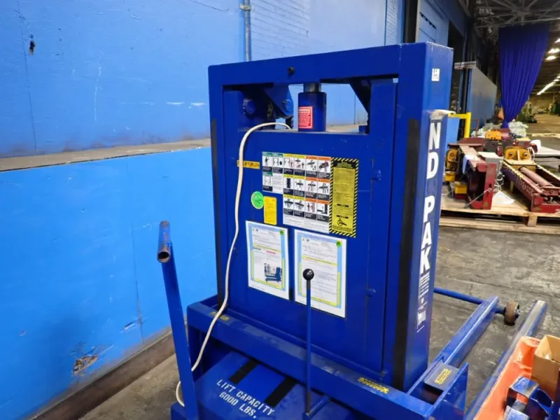 BEND-PAK, INC. 6000 LBS AUTOMOTIVE LIFT  -  ML-6