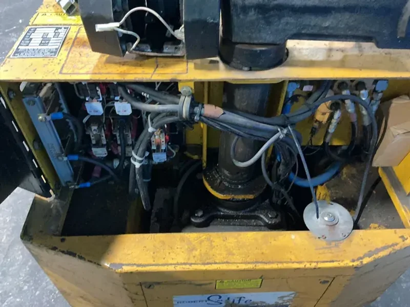 BIG JOE 3000 LBS ELECTRIC WALK BEHIND FORKLIFT  -  PDC-30-106