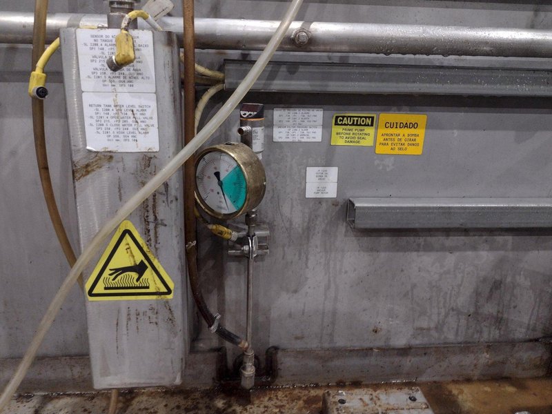 CRYSTAL FILTRATION CONTINUOUS FILTER COOLANT SYSTEM, WITH DRAG-OUT CONVEYOR : YOBRO #25069