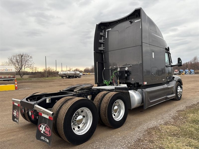 2024 Peterbilt 579 1XPBDP9X2RD895842