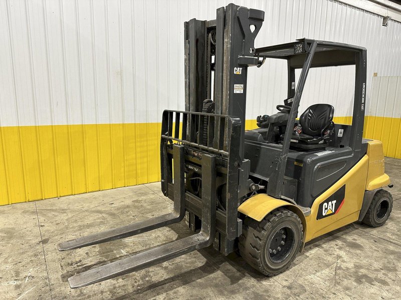 11,000 LBS CAT MODEL #2ET11000 ELECTRIC FORKLIFT, NEW 2019: STOCK #22687
