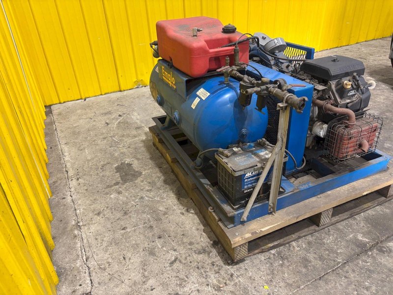 EMGLO PORTABLE AIR COMPRESSOR WITH KOHLER GAS POWERED ENGINE: YOBRO #24254