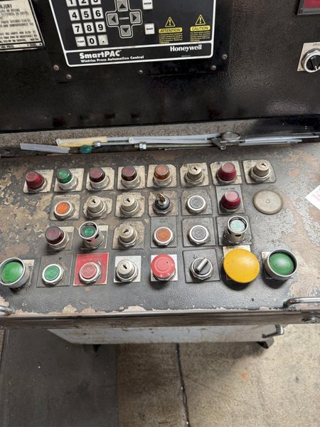 440 TON CLEARING NIAGARA SC2-400-120-60 STRAIGHT SIDE DOUBLE CRANK PRESS(NEW IN 1998) STOCK # 0328626