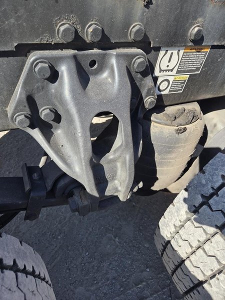 PETERBILT 567 - Trucks