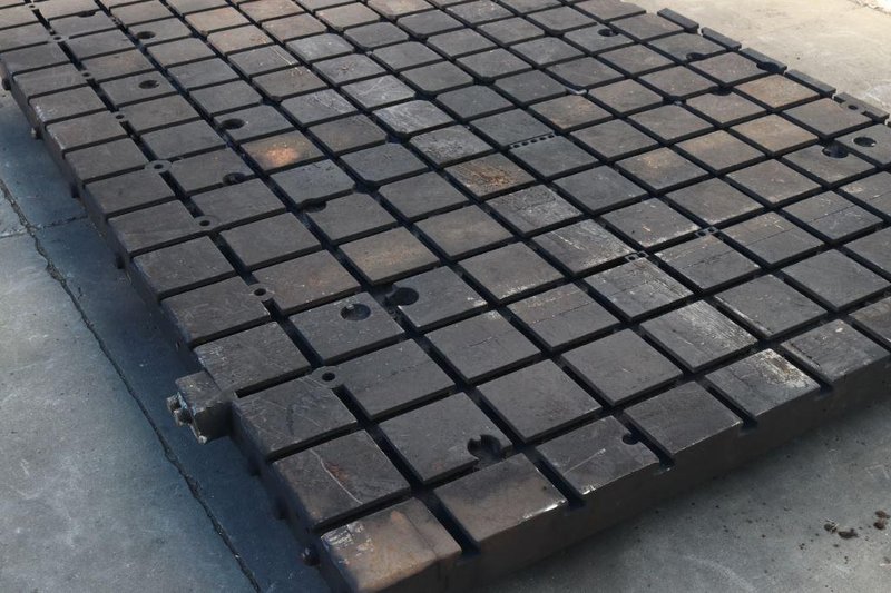 144&#039; X 73&#039; X 4&#039; SOILD STEEL T SLOTTED FLOOR PLATE: STOCK #73340