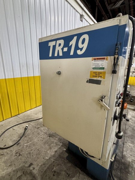 20" DOALL MODEL #2012-2H3 VERTICAL BANDSAW WITH POWER TABLE: STOCK #23564