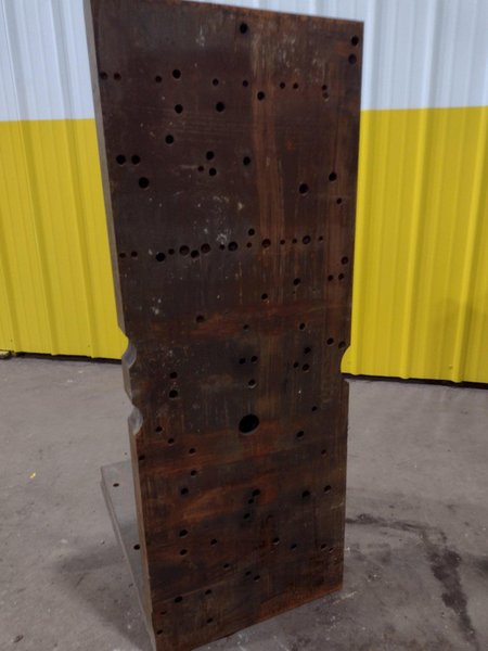 48&quot; X 18&quot; X 28&quot; SET OF (2) CAST IRON ANGLE PLATES: STOCK #19368