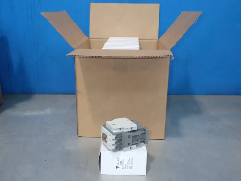 CARLO GAVAZZI BOX OF MAGNETIC CONTATORS   -  CC32S