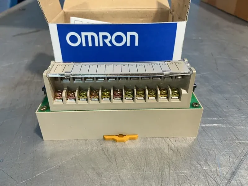 OMRON REMOTE TERMINAL   -  SRT1-ID16