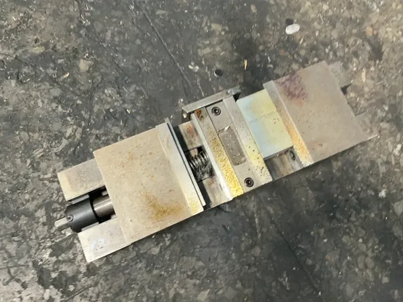 KURT 6” 6” VISE