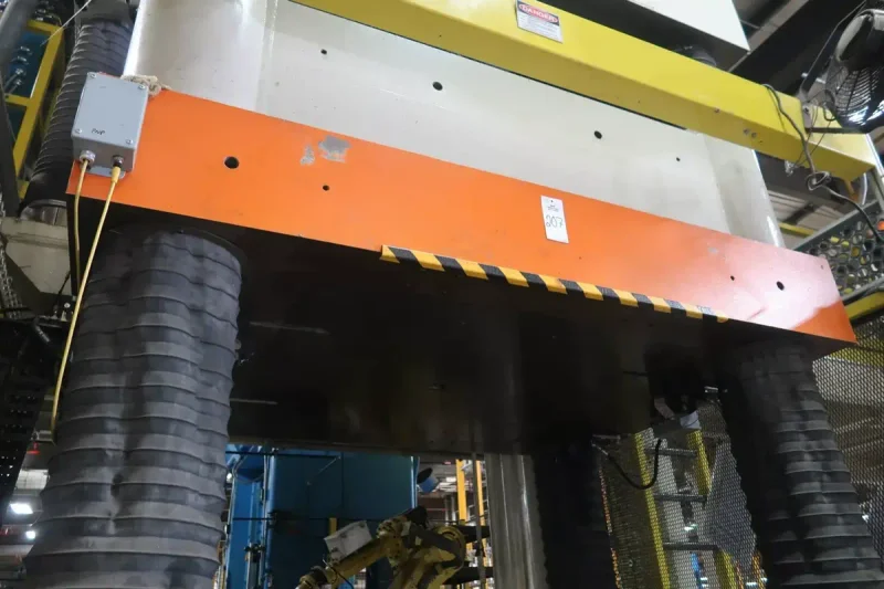 2017 Greenerd 4TA-900/700 - 60x60 900-Ton 4-Post Hydraulic Deep Draw Press - Includes Fanuc R-2000iB/210F Loading Robot