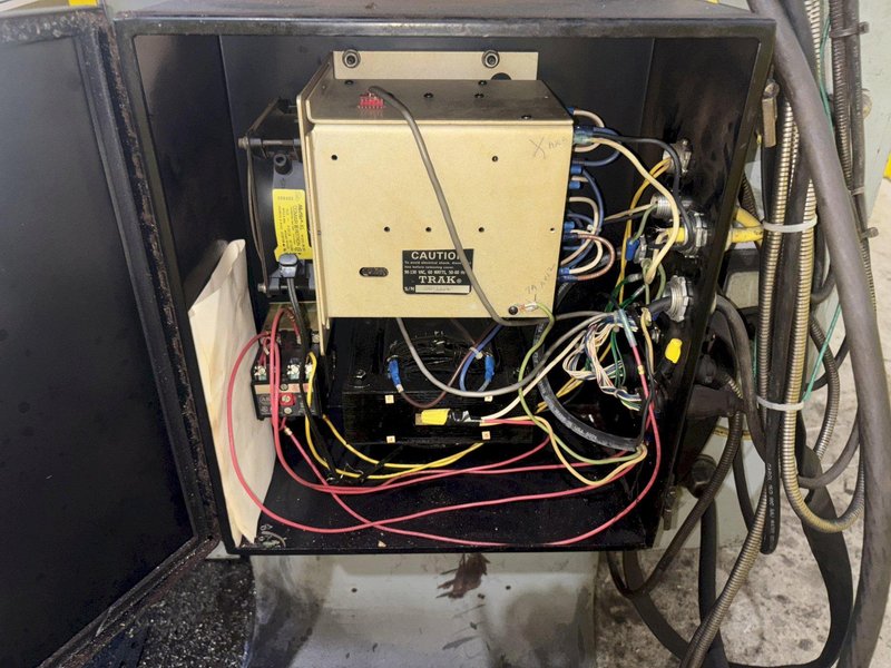 1.5 HP BRIDGEPORT 2 AXIS  CNC VERTICAL RAM TYPE MILL WITH PROTOTRAK PLUS CONTROL: YOBRO #24118