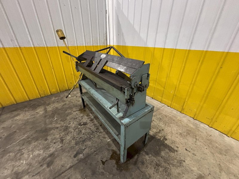 4' X 16 GAUGE ROPER WHITNEY MODEL #U416 MANUAL FINGER BOX &amp; PAN BRAKE W/ STAND: YOBRO #23907