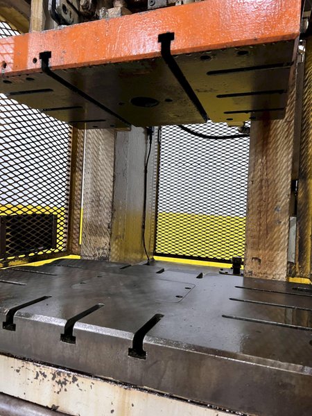 110 TON  MINSTER MODEL #G1-110 GAP FRAME PRESS, 8&quot; STROKE: STOCK 21250