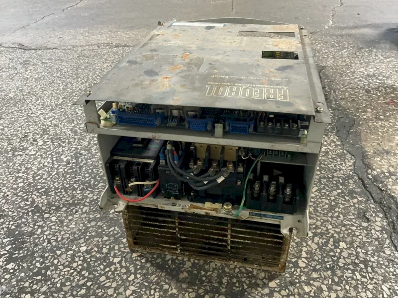 MITSUBISHI ELECTRIC CORP. FREQROL AC SPINDLE CONTROLLER  -  FR-SF-2-11KP-TC