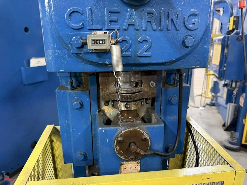 22 TON CLEARING PRESS: YOBRO #24688