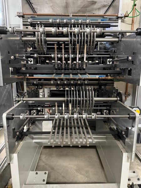 Gannicott ABS9-20 Stacker – 2016 – 6-Stream Batch Stacking for Sheets, Panels, or Cartons