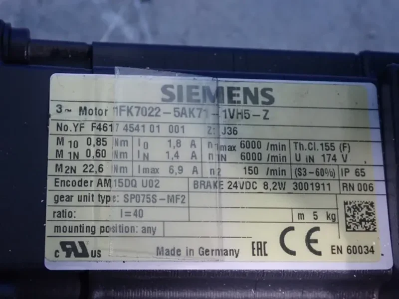 Siemens  Servo Motor  - 1fk7022-5ak71-1vh5-1