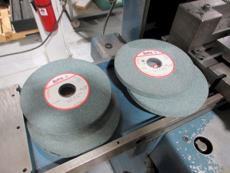 KO LEE S618 Manual Surface Grinder with Vacu-Guard Shield and Custom Spin Fixture- Auction Item