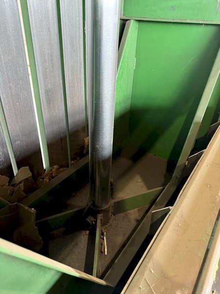 VERTICAL HYDRAULIC BALER. STOCK #0447725