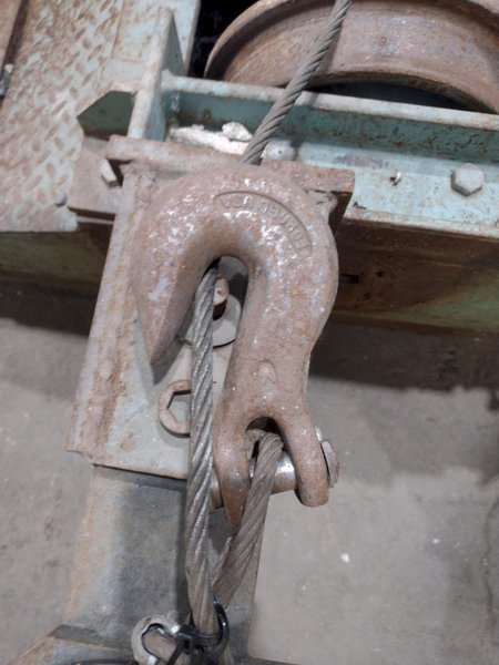 STAR ENGINEERING MODEL #S-3-7 HYDRAULIC POWERED RAIL TRANSFER CART WITH WINCH: STOCK #18491