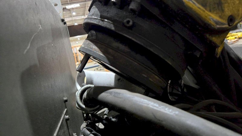 FANUC R-2000IB/210F + R30IB ROBOT ARM AND CONTROL CABINET – NO PENDANT USED