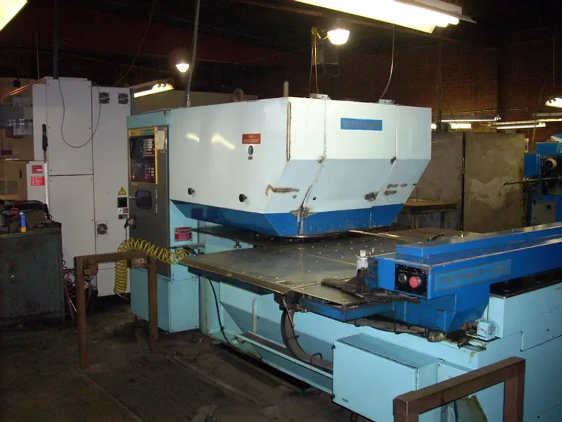 WIEDEMANN CENTRUM 1000 | Punches, Turret