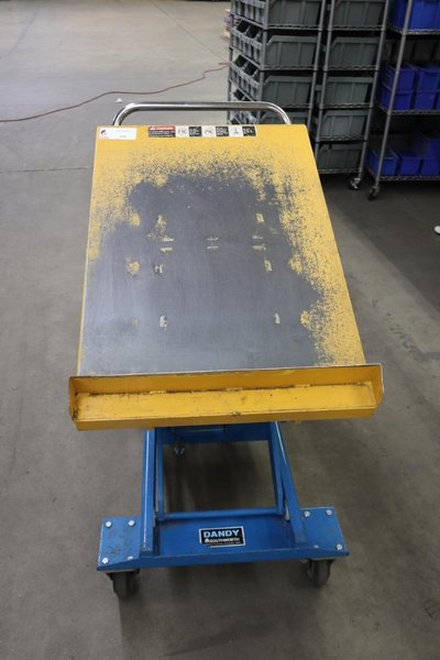Southworth Dandy Portable Hydraulic Work Tilting Table.  Platform 23.5" x 33.5'- Auction Item