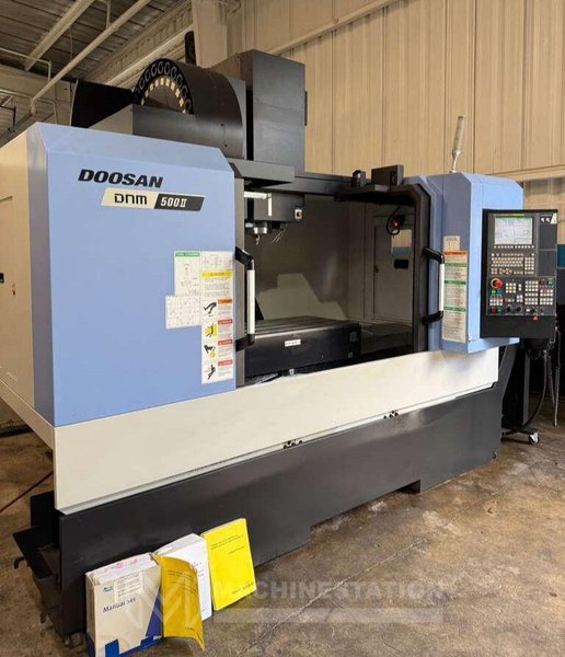 Doosan DNM-500II CNC Vertical Machining Center – TSC Mill