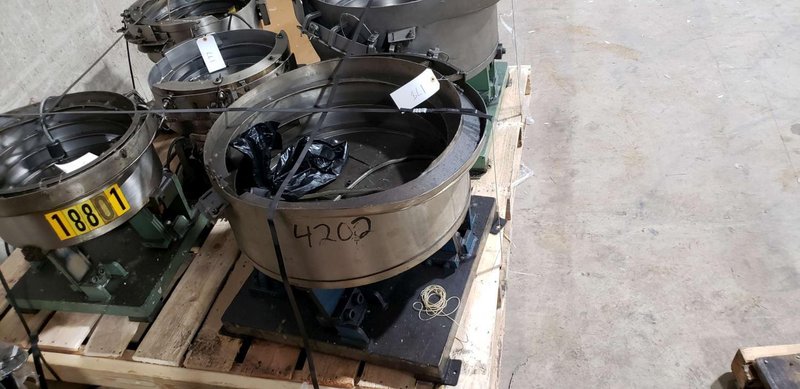 24″ CCW Feeder Bowl