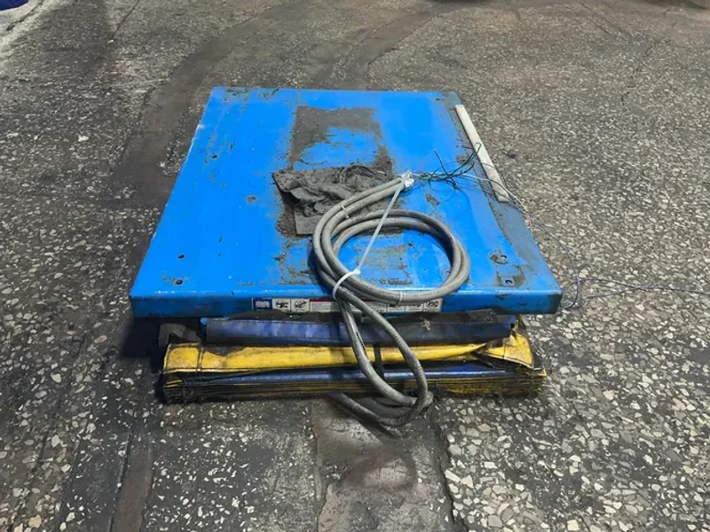 BISHAMON 36” X 47”/6500 LBS LIFT TABLE  -  VISION