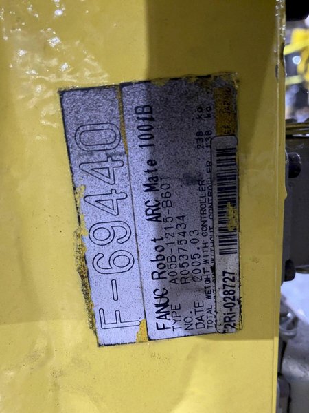 FANUC – ArcMate 100iB w/ R-J3iB Controls USED