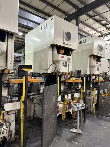 220 TON AIDA GAP FRAME STAMPING PRESS