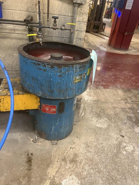 1.5 CUBIC FOOT MODEL VB-1 VIBRATORY FINISHER